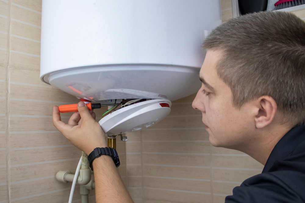 When to Replace Aging Water Heaters Before They Fail and Cause Damage